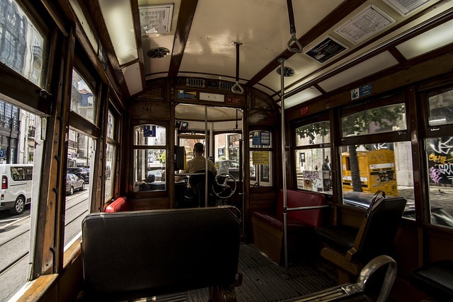 Tram in Lisabon Flusskreuzfahrten