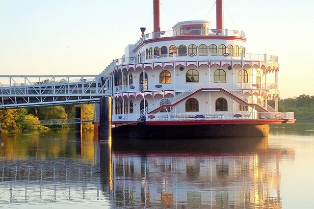 Flussreisen Mississippi die letzten Schaufelraddampfer erleben Flussreisen auf einem historischen Flussschiff