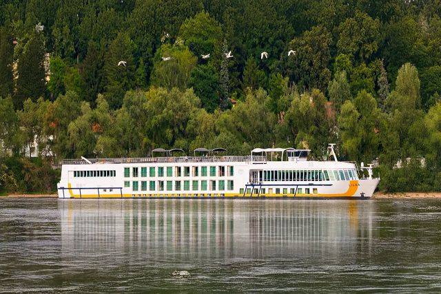 MS VistaLilea – stilvolle Außenansicht des 1AVista Schiffes auf großer Flussreise