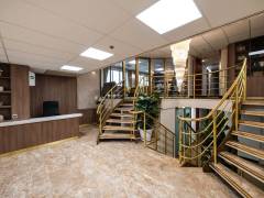 Amethyst 1 Lobby