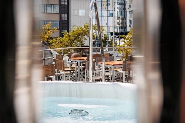 Romantische Kabine mit französischem Balkon – A-ROSA DONNA Flusskreuzfahrten