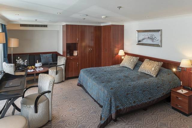 Antonio Buccelli Suite Oberdeck mit Panoramablick und Luxusausstattung