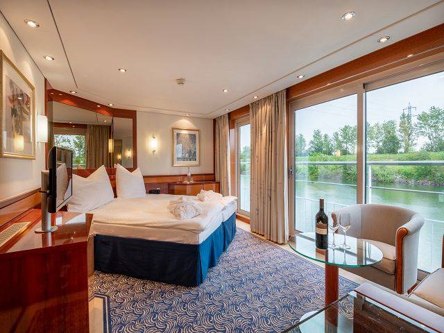 MNicko Cruises Flussreisen 