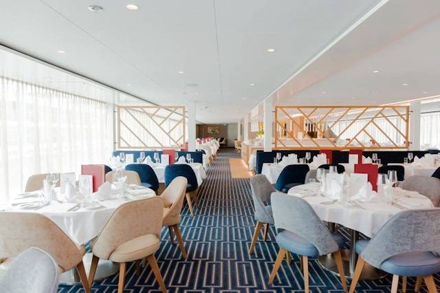 Gemütliches Restaurant auf der MS VistaStar