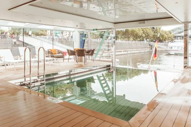 Pool genießen